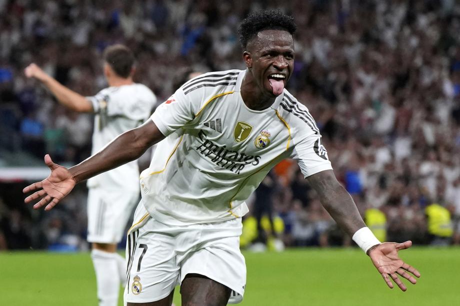 持与手机A 持与手机A